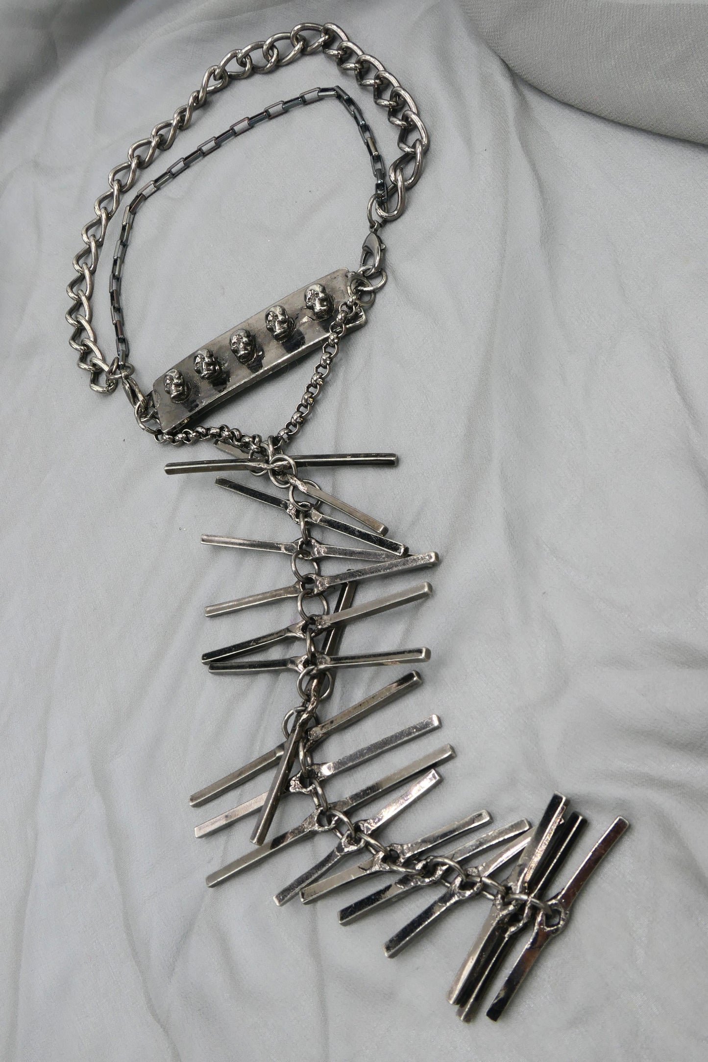 HADES' SKULLS CHAIN