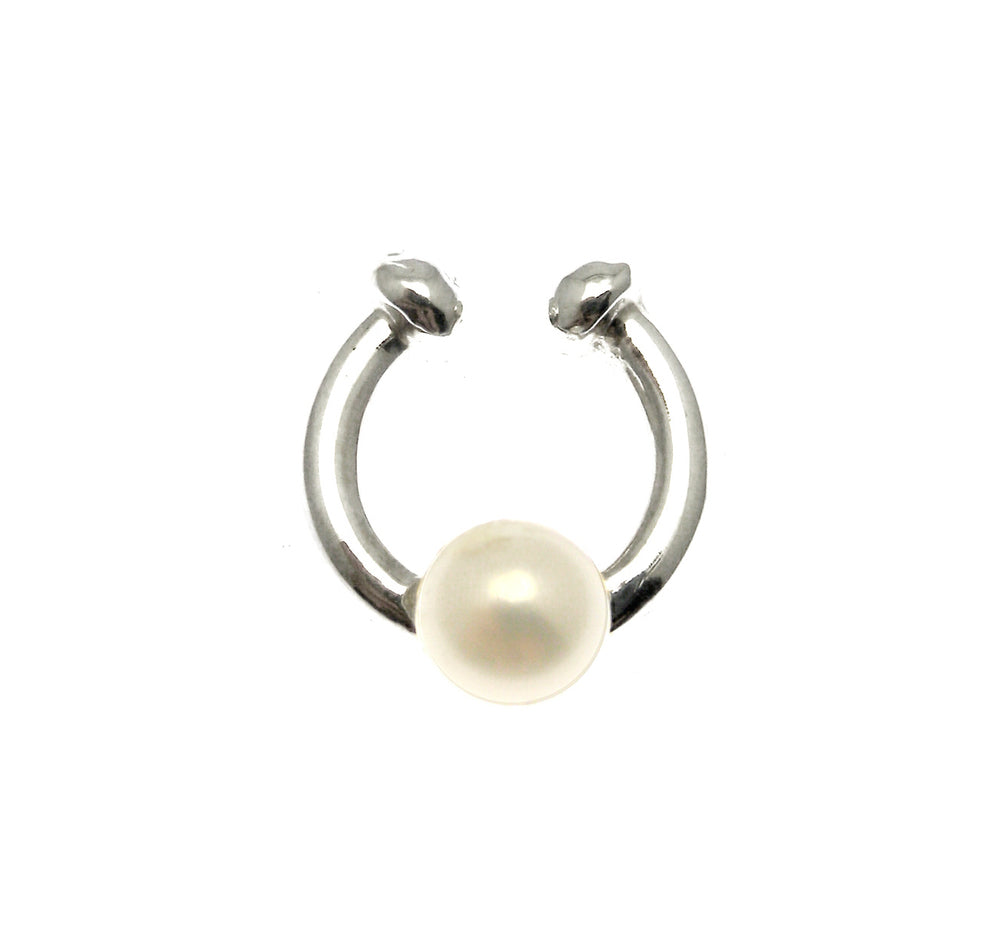 THE SINGLE PEARL SEPTUM CUFF