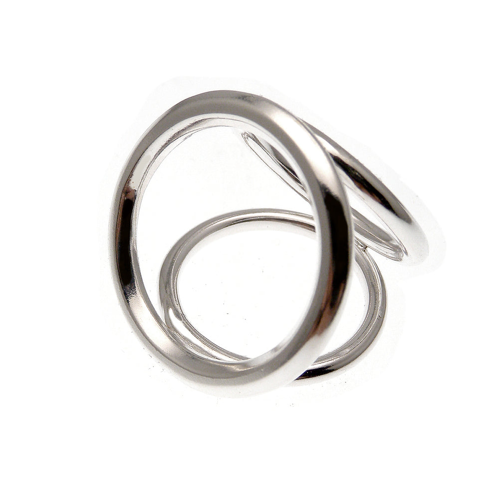 THE TRIPLE ORBIT RING