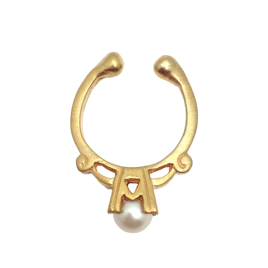 THE ENGAGEMENT PEARL EAR CUFF