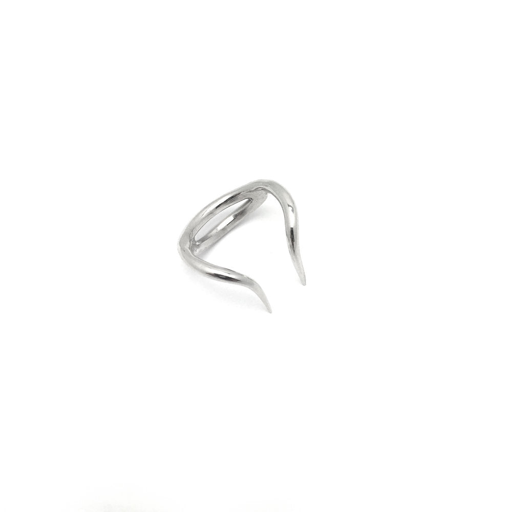 THE DOUBLE FANG DISTAL RING