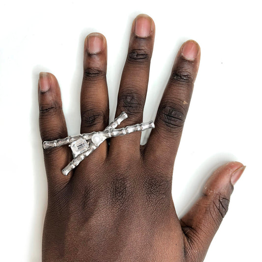 THE CROSSED BAMBOOS RING