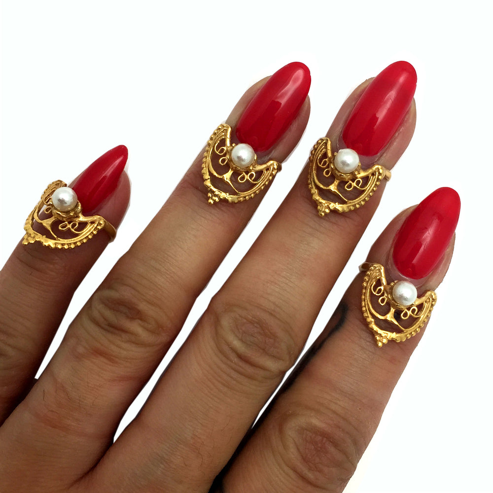 The Last Prayer Fingertip/Midi Ring