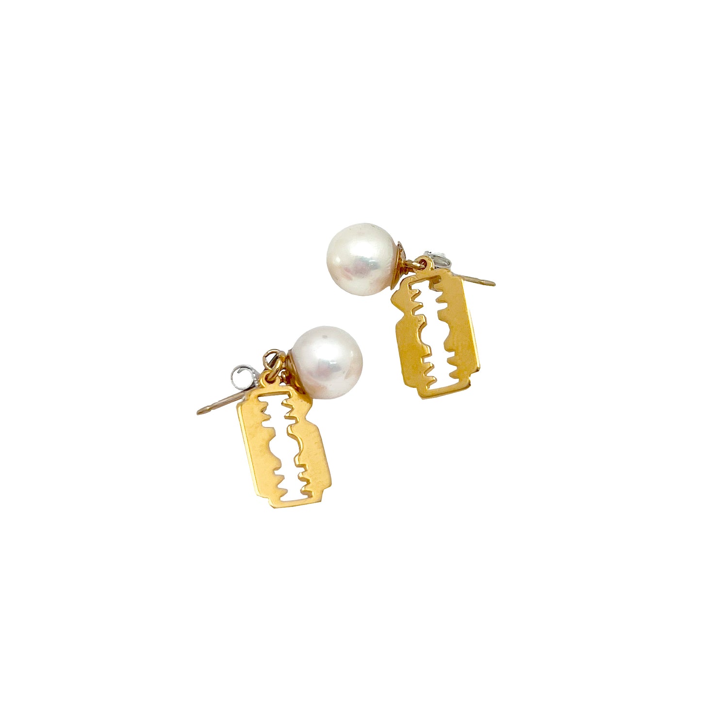 MICROBLADE PEARL EARRINGS (PAIR)