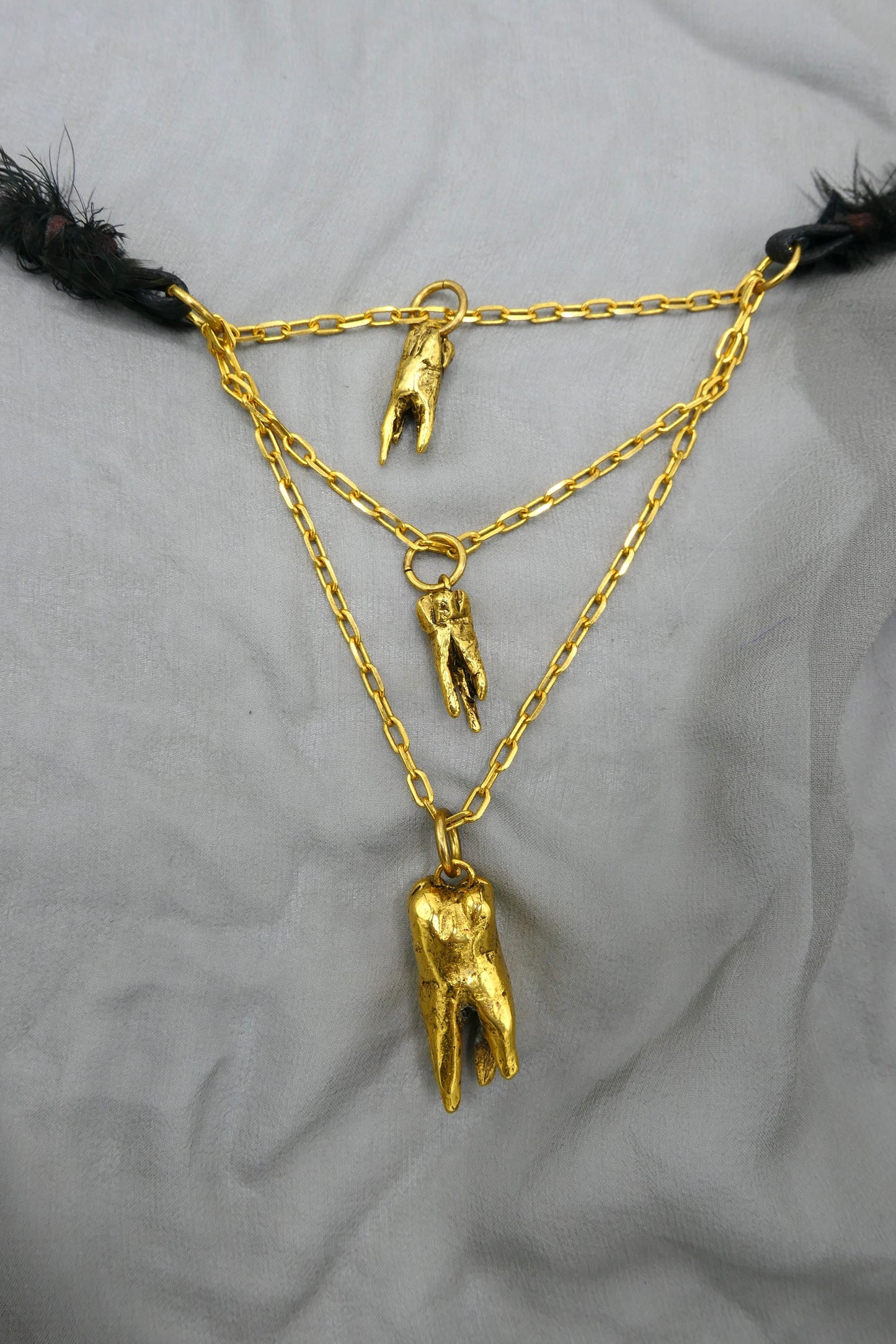 TEETH NECKLACE
