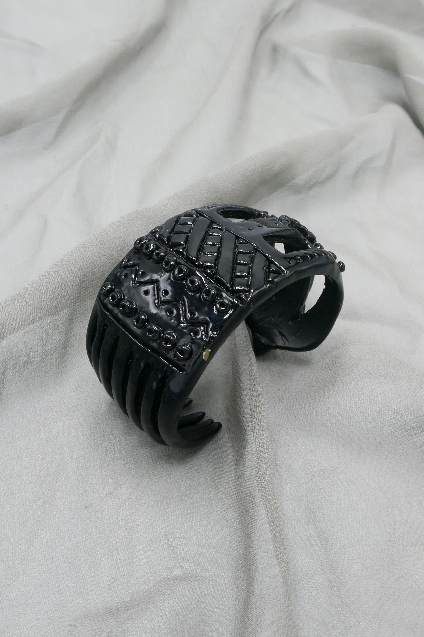 DARK TRIBAL CUFF