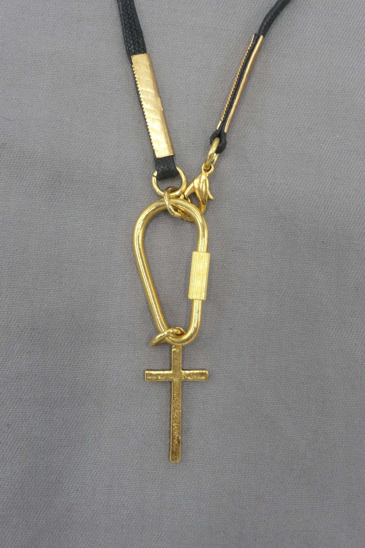 THE LAST VOW NECKLACE