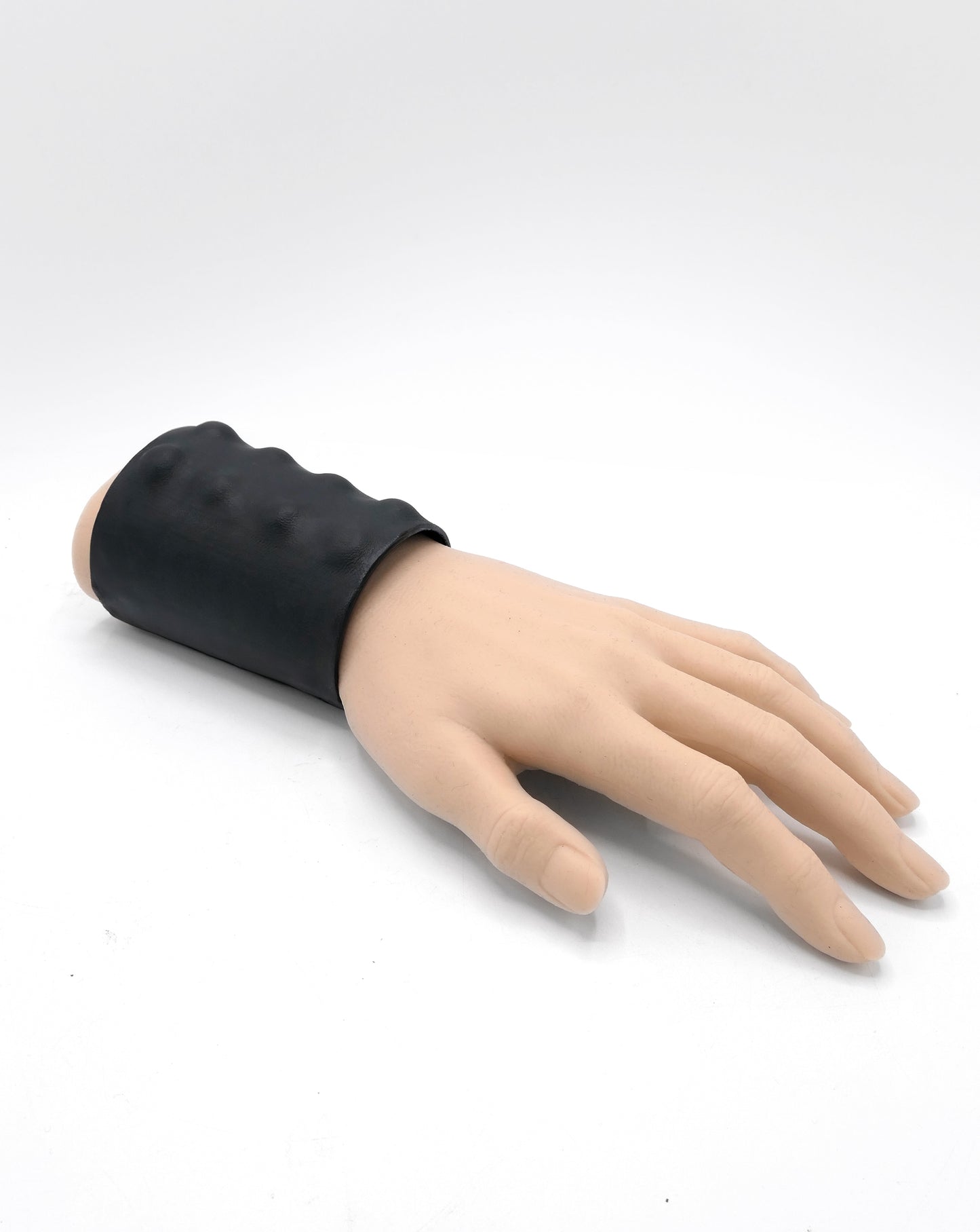 FILLER ARM CUFF (LARGE)