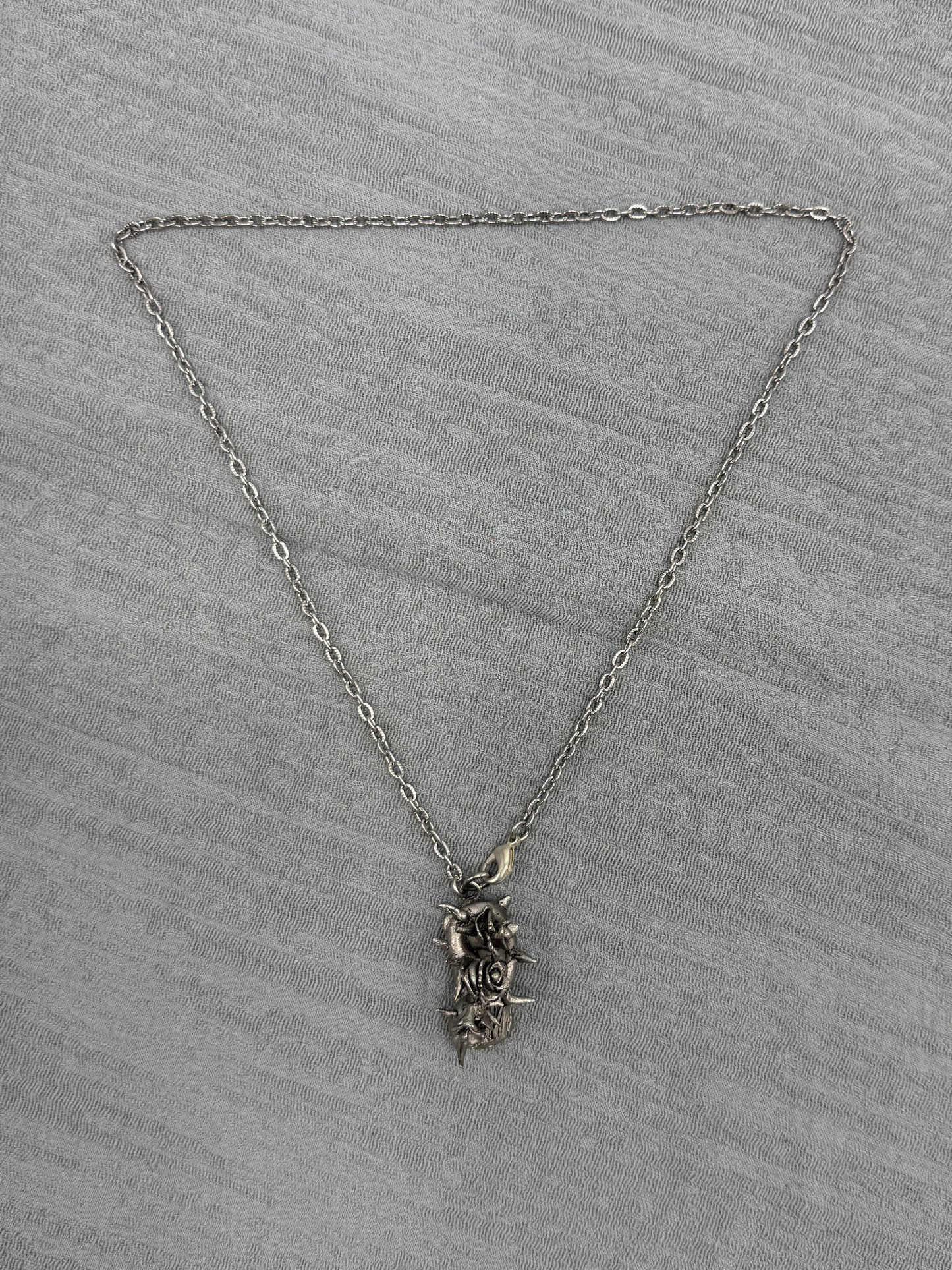 THORN BLOOM NECKLACE