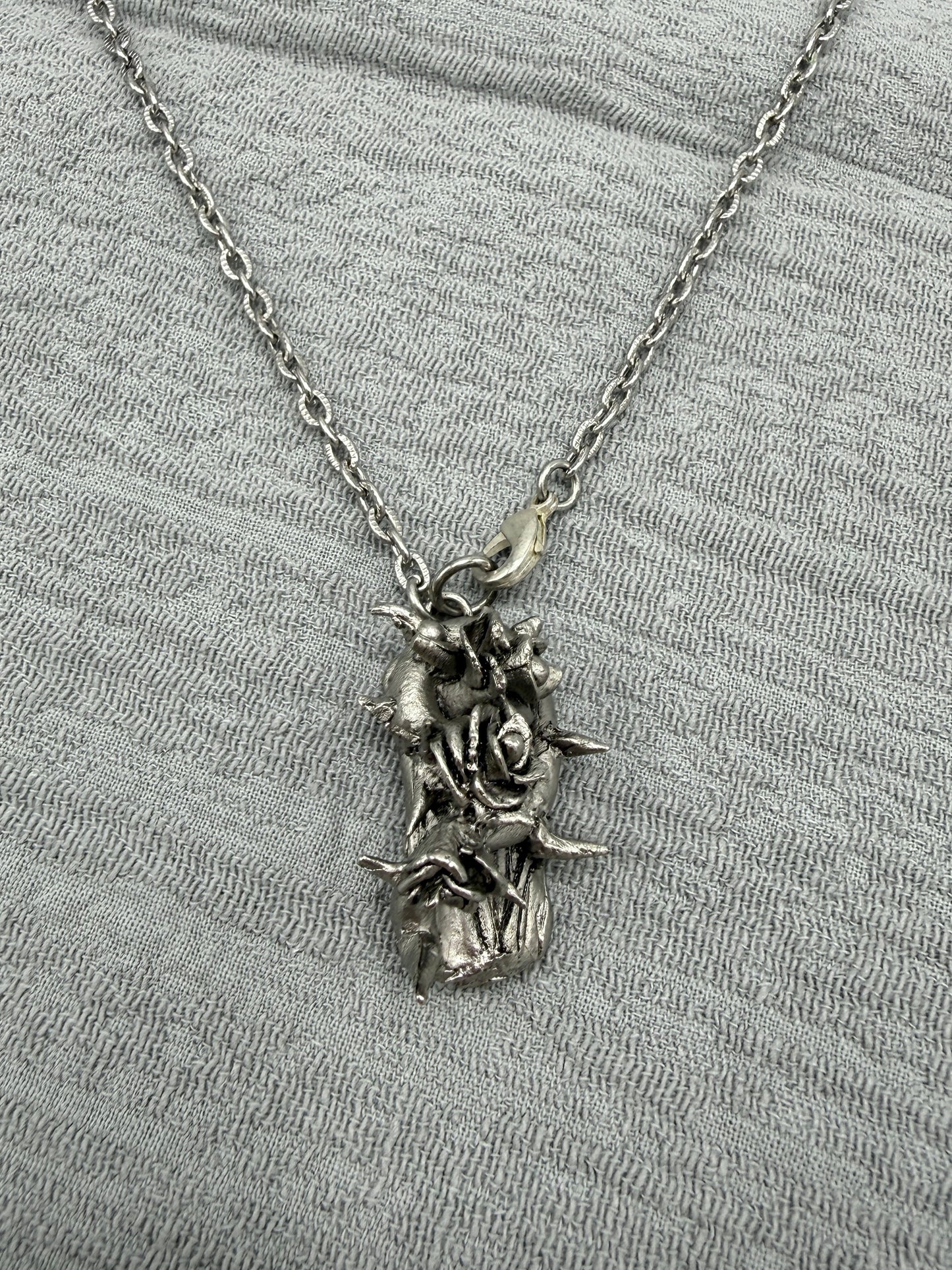 THORN BLOOM NECKLACE