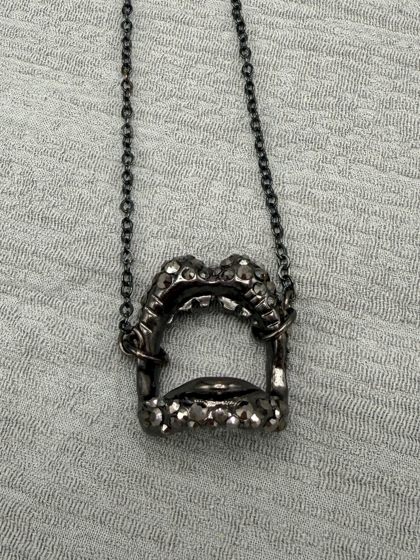 VOID RELIC NECKLACE