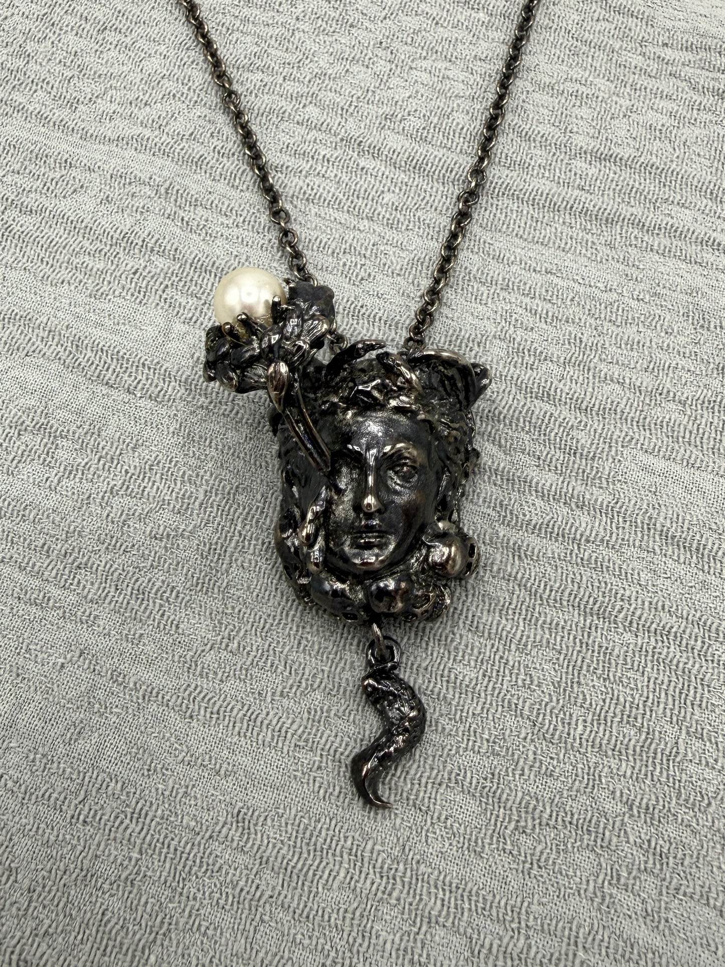 PEARL ORACLE NECKLACE