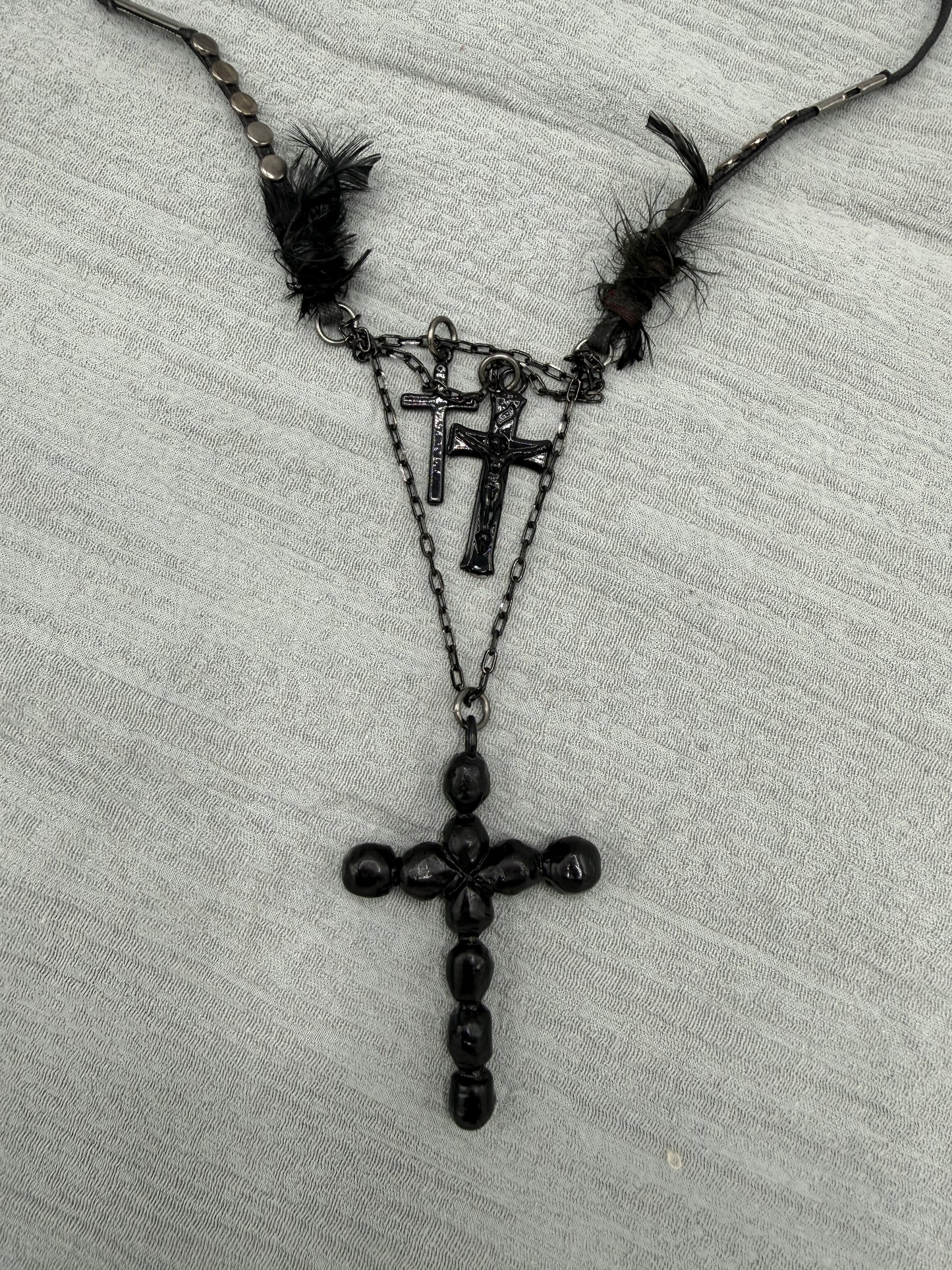 BLACK DEVOTION NECKLACE