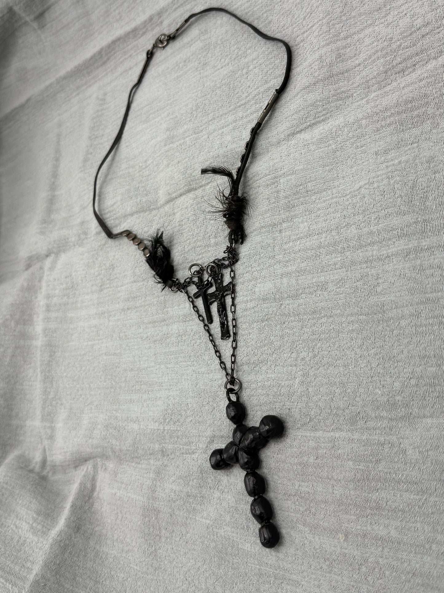 BLACK DEVOTION NECKLACE