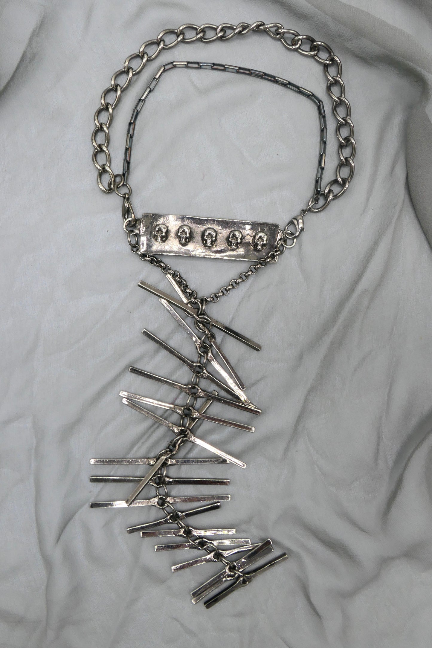 HADES' SKULLS CHAIN