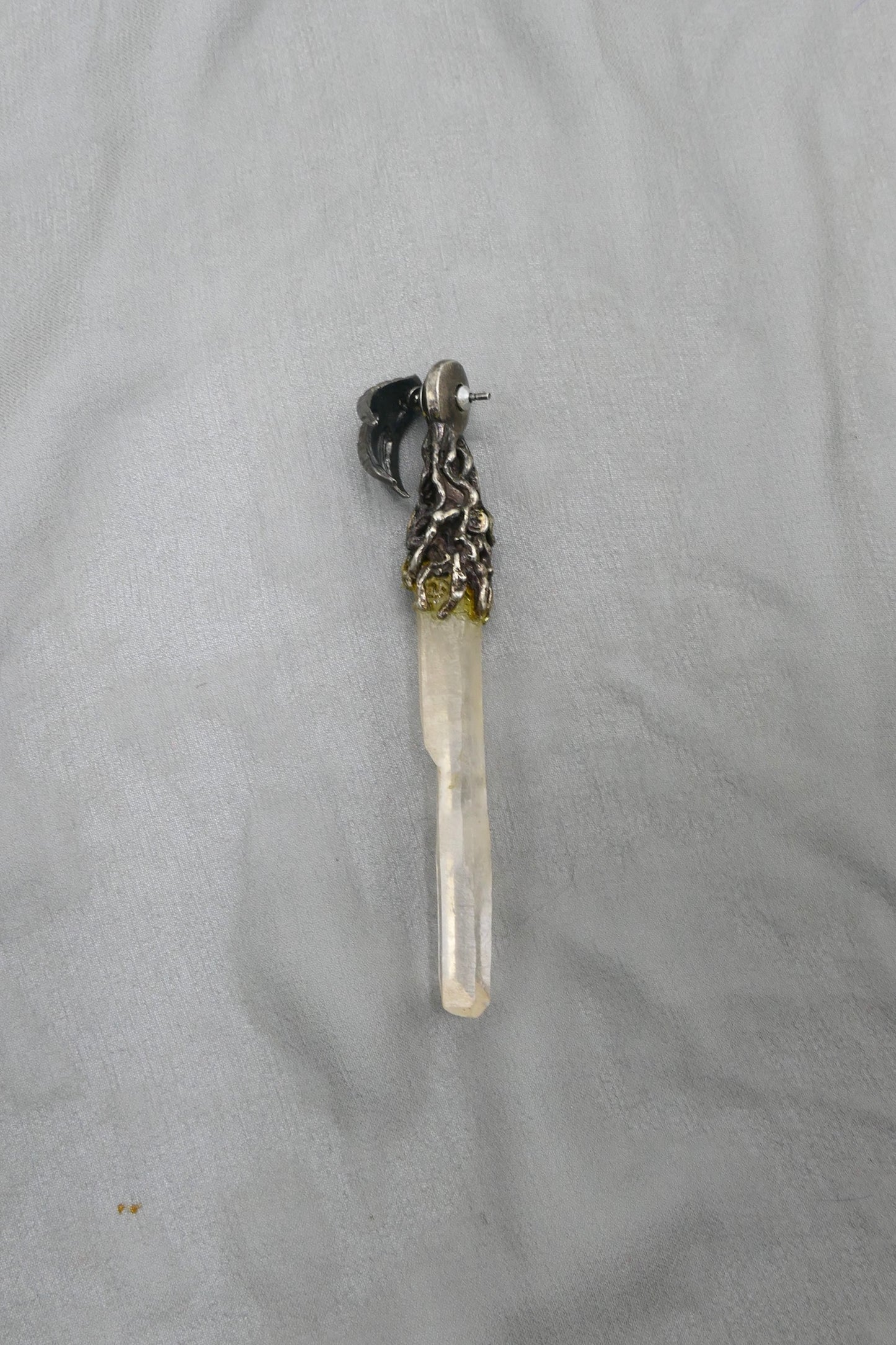THE SKULL FRONT TO BACK EARRING