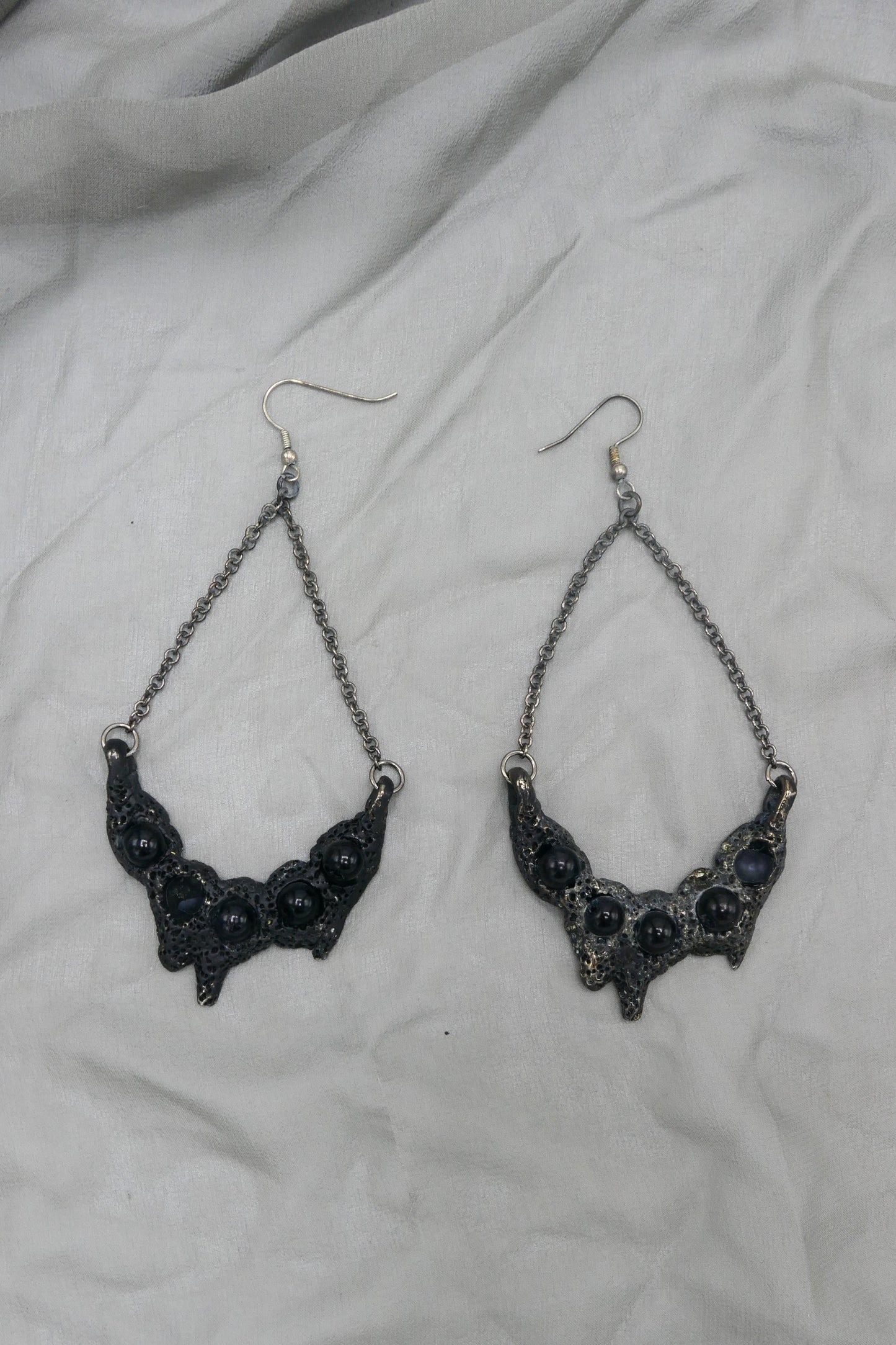 ALIEN CAVE DROP EARRINGS (PAIR)
