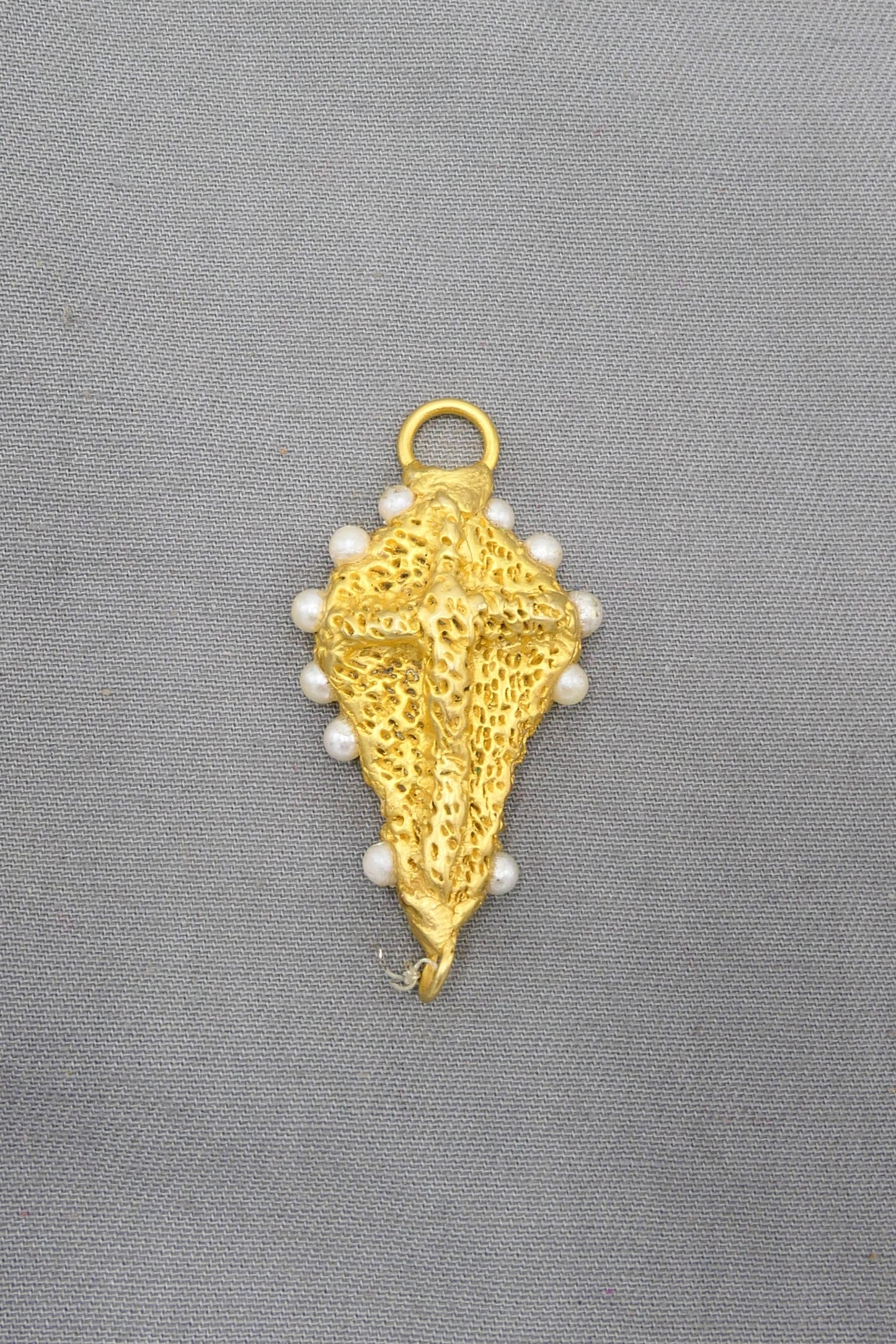 RELIQUARY PEARL PENDANT