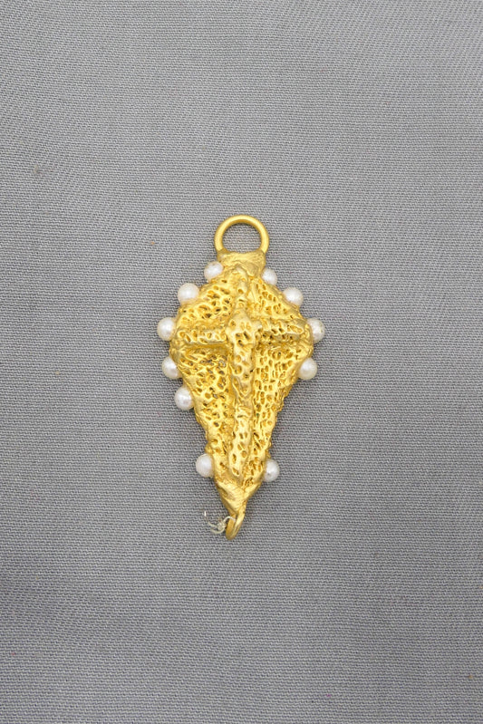 RELIQUARY PEARL PENDANT