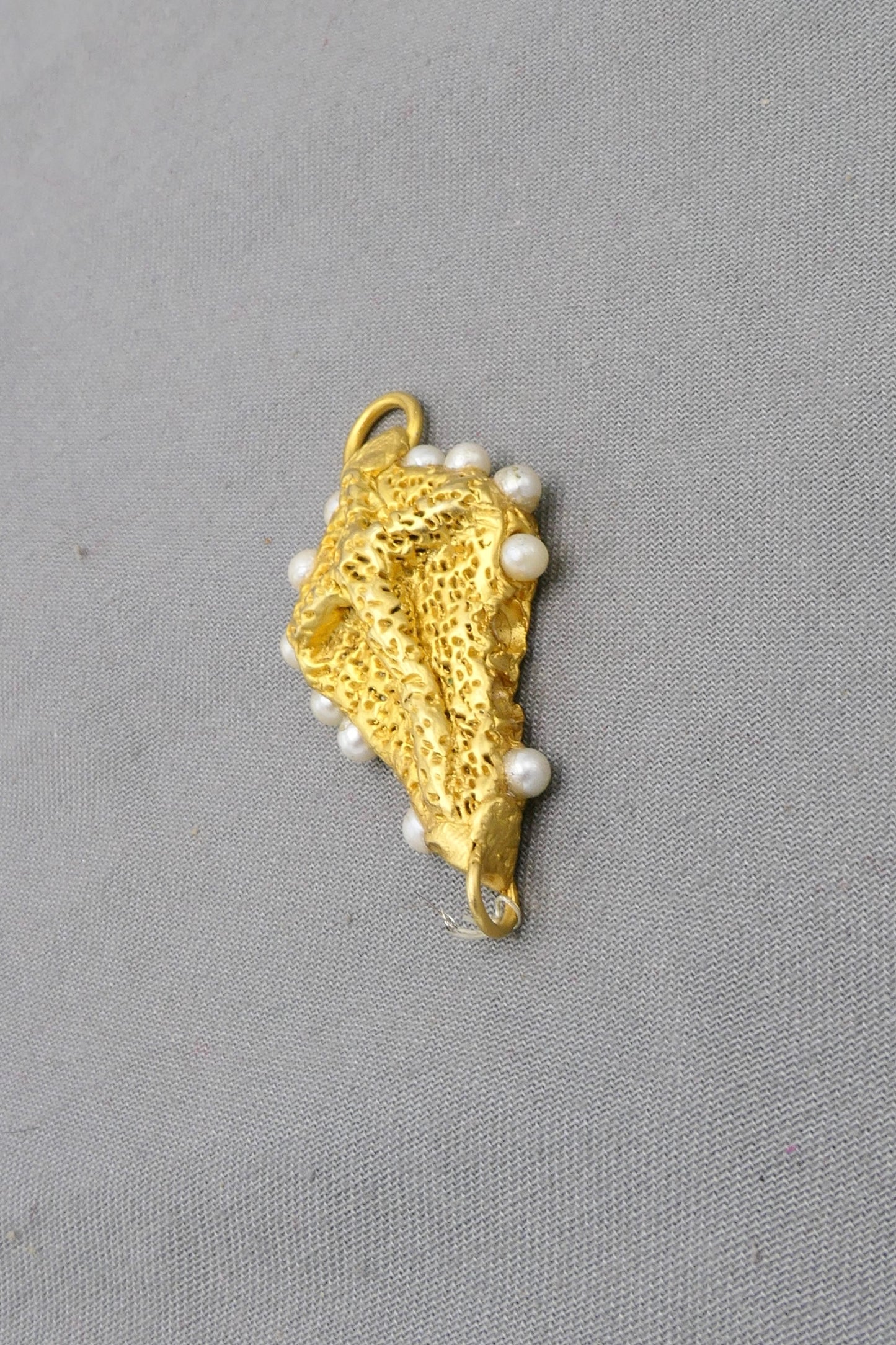 RELIQUARY PEARL PENDANT