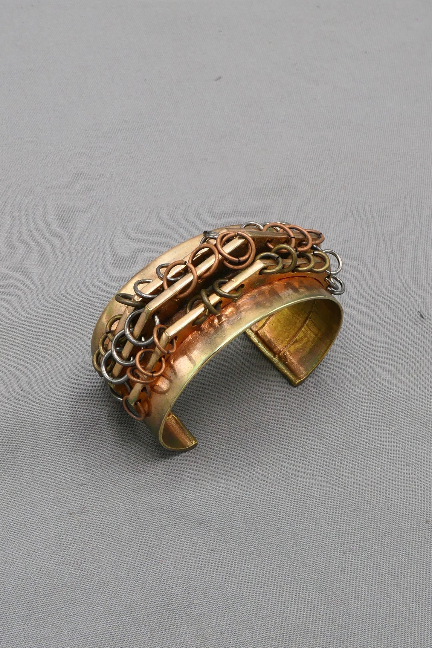 CIRCUIT CUFF
