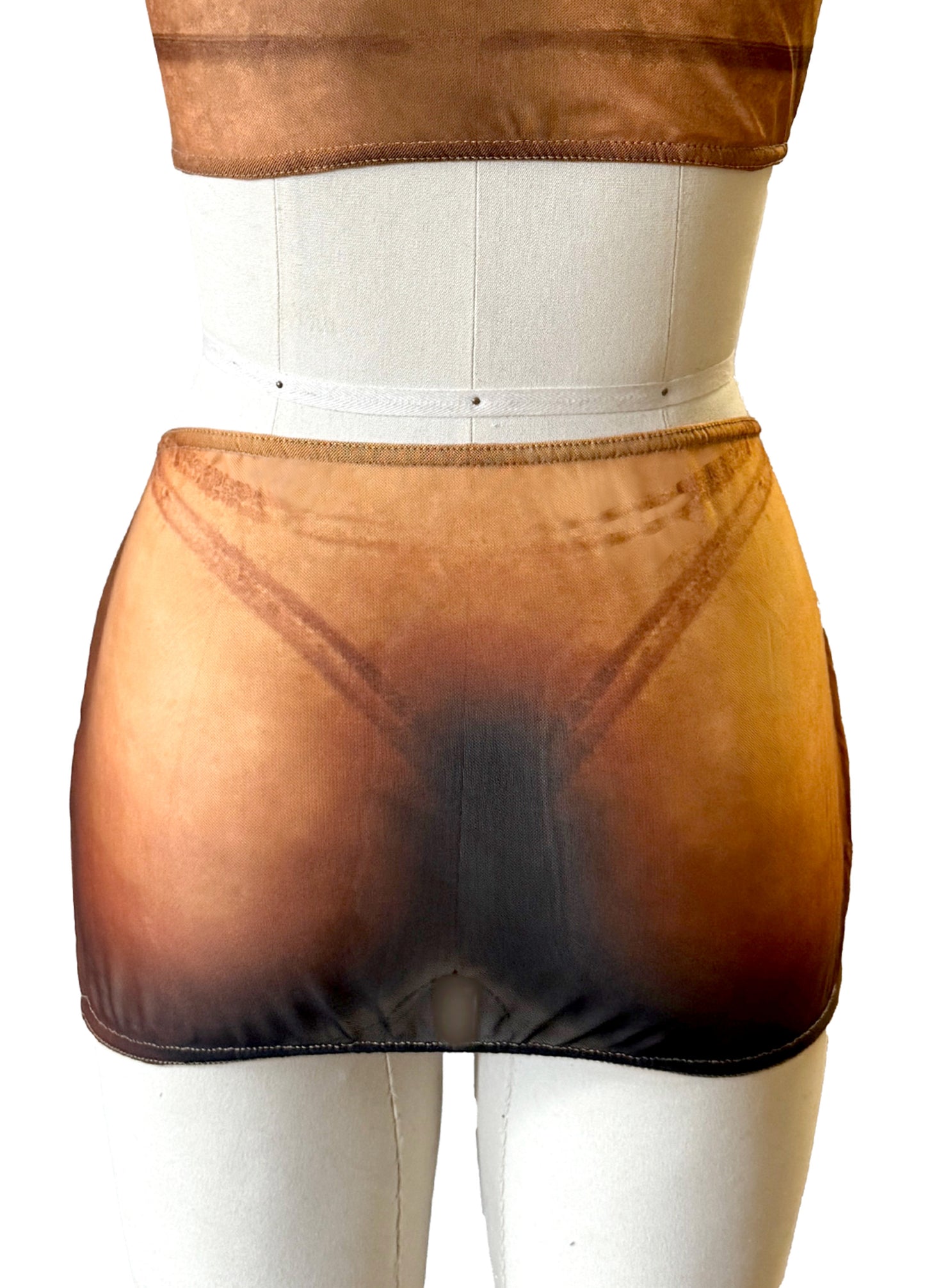 THONG LINE MINI SKIRT